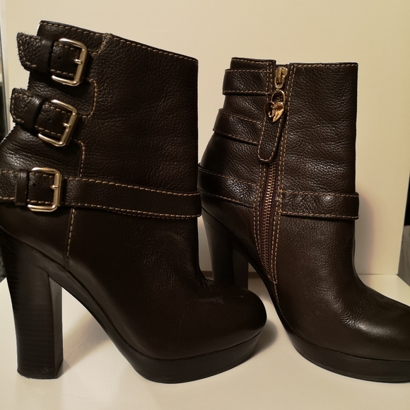 Juicy Couture boots - Picture 9 of 11